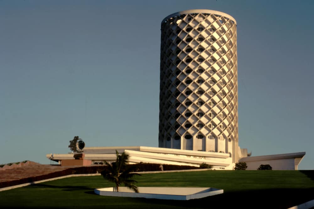 Nehru Science Centre and Planetarium