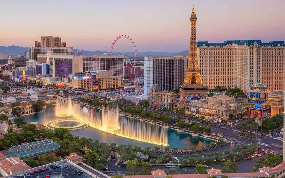 Luxe 5 Star Hotels in Las Vegas For Backpacker Hostel Prices