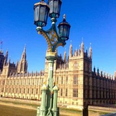 parliament house on the Thames