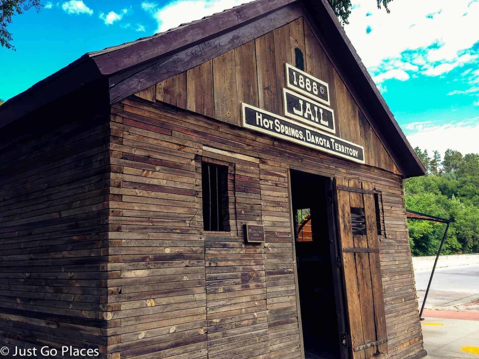 5 Indoor Activities Near Hot Springs South Dakota