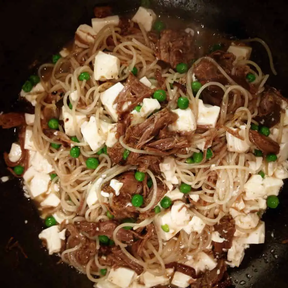 Beijing stir fried noodles