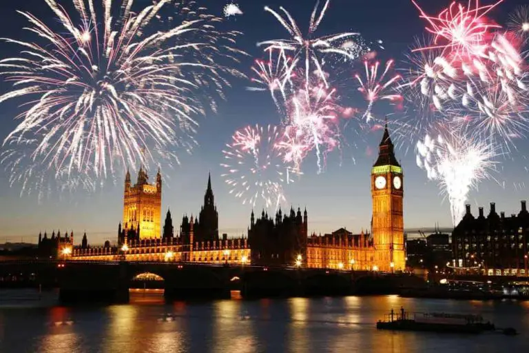 Fireworks over Palace of Westminster