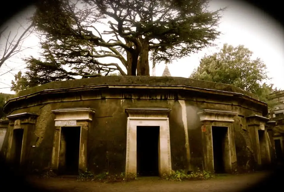 A Guided Tour of Highgate Cemetery in North London