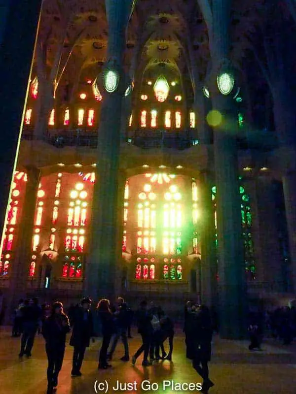 Fun Facts About The Most Famous Church in Barcelona, La Familia Sagrada
