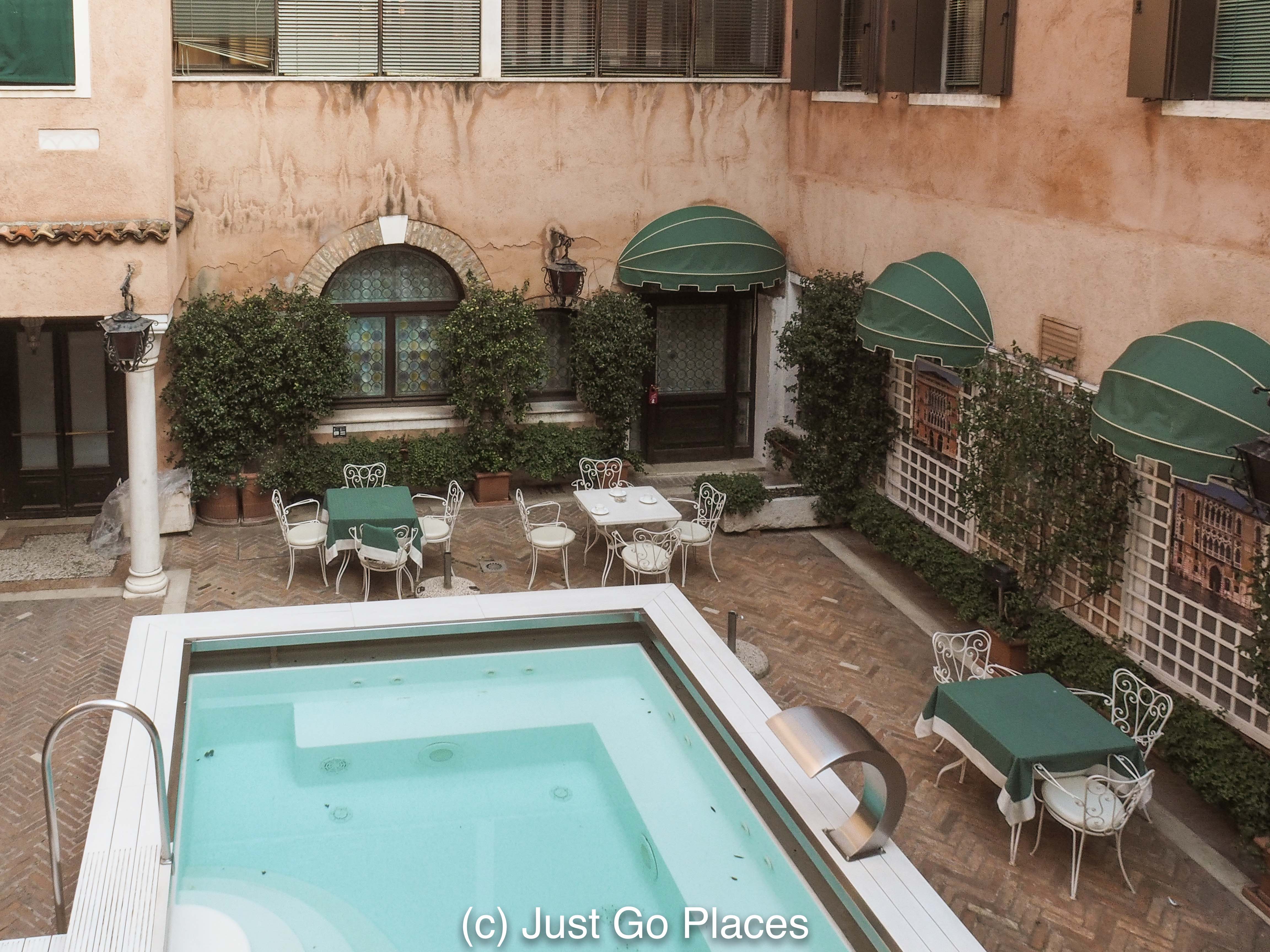 Classic Elegance at the 4 Star Hotel Giorgione Venice Italy 