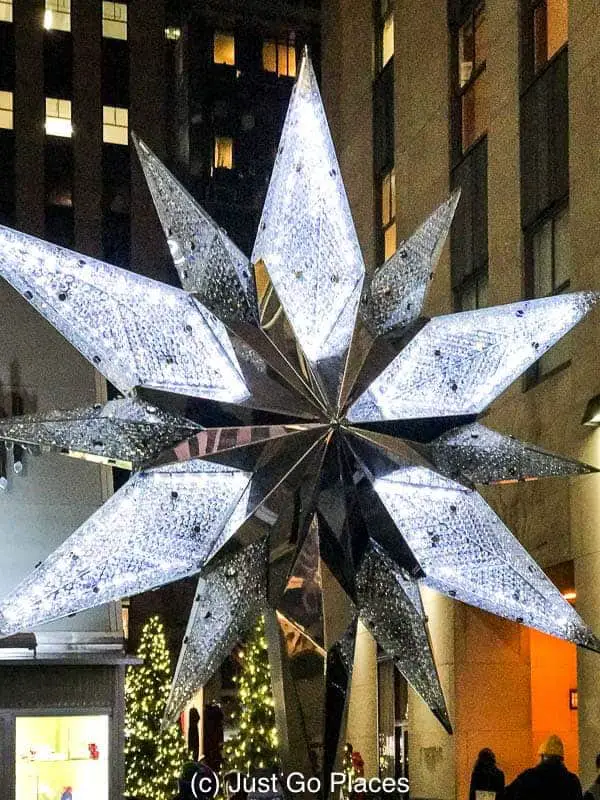 Swarovski Annual Snowflake Ornaments Bring the Sparkle of the Christmas ...