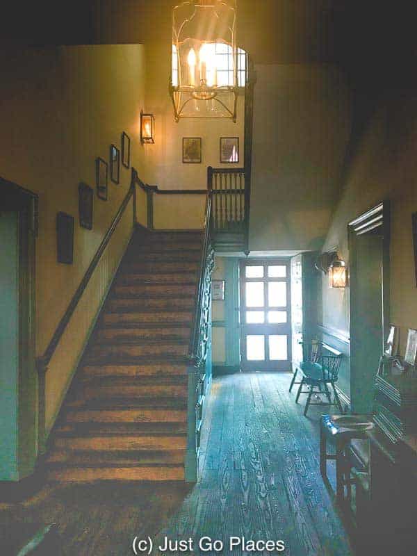 As one of the historic taverns in Philadelphia, the City Tavern restaurant and bar were on the ground floor with traveller’s accommodation on the floors above.