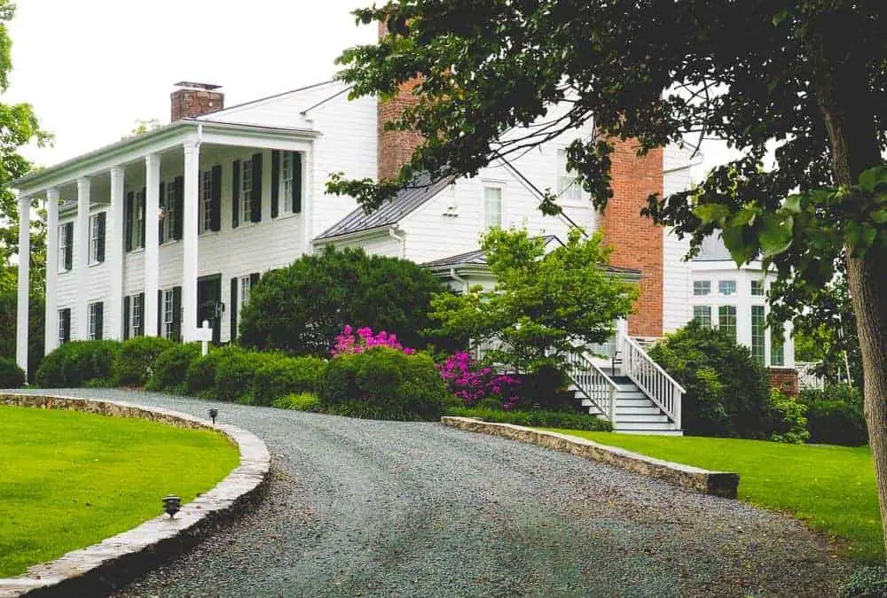 The 5 Best Places to Stay in Charlottesville (+ another 5 Great Places To Stay Near Charlottesville, VA)