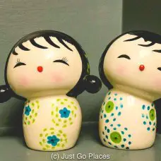 you can see how modern Kokeshi dolls got their style