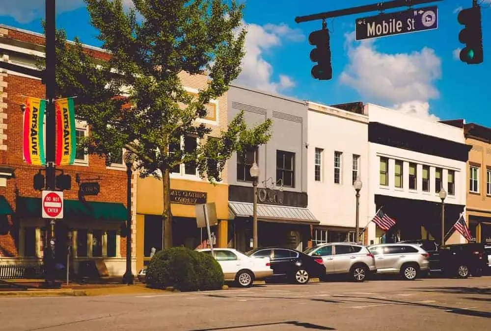 15 Amazing Stops To Make For An Awesome Alabama Road Trip