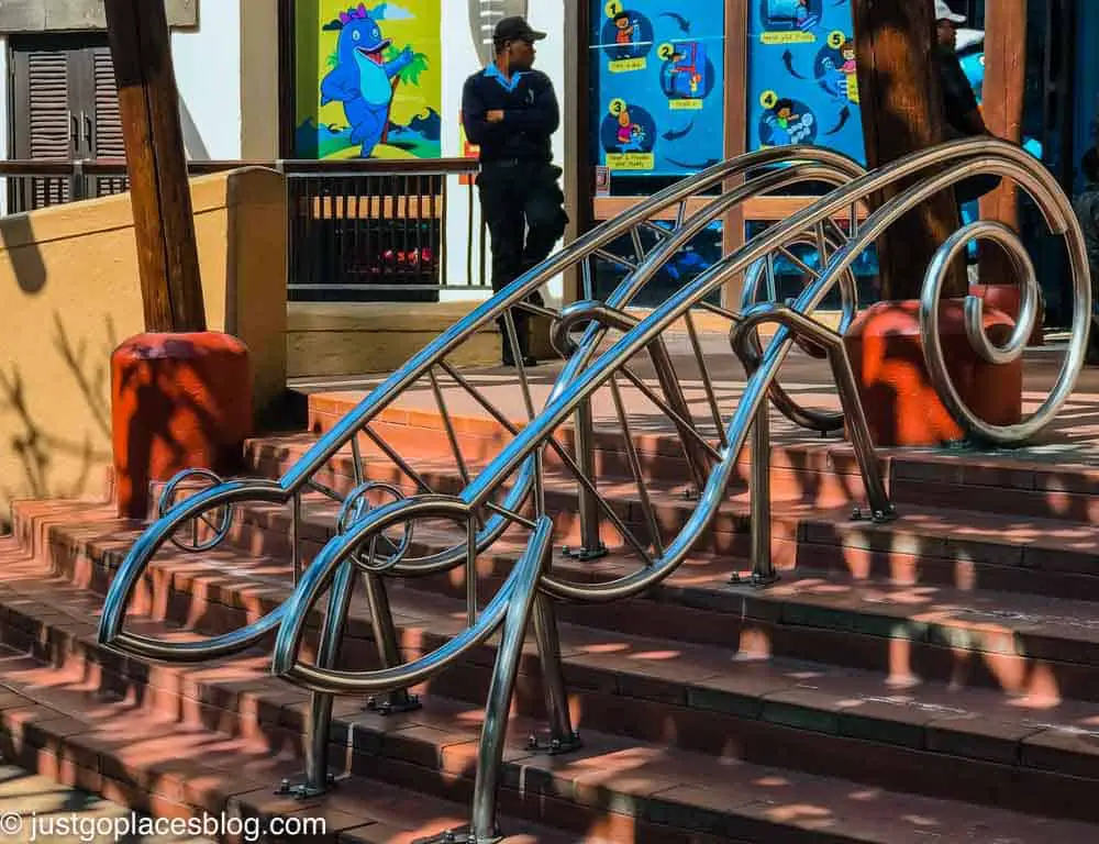 stairs shaped liked lizards at Ushaka Marine World Village