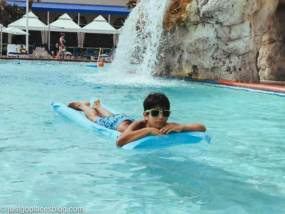 lagoon pool at marriott clearwater suites sand key hotel 