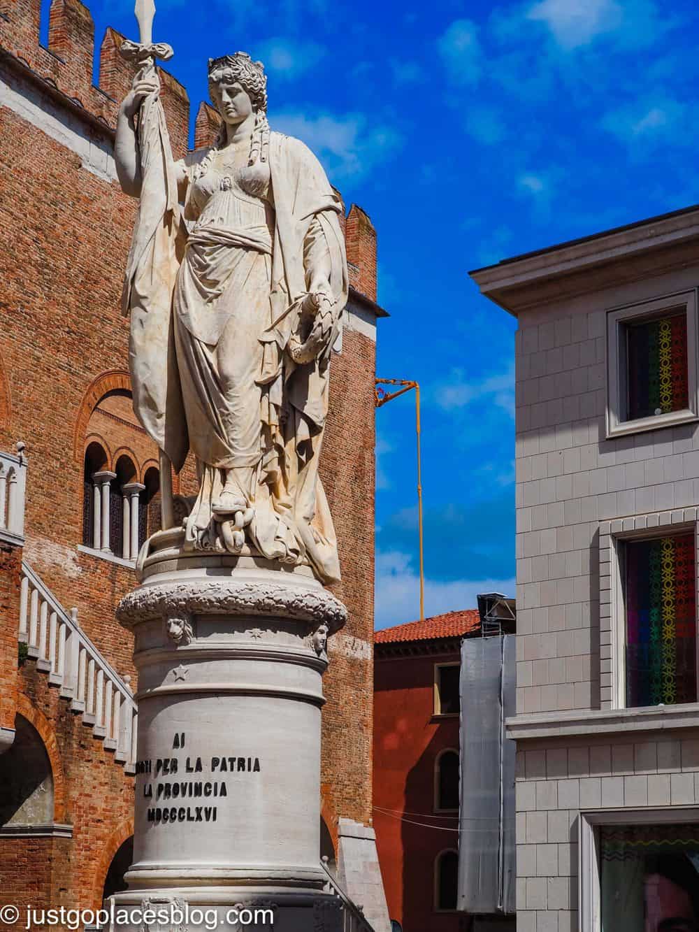 Piazza Indipendenza with its statue of Treviso independence from Austria