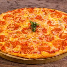 Hot Pepperoni pizza with cheese and tomato