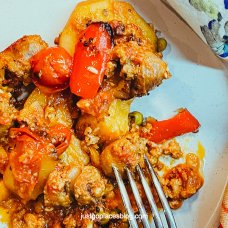 Italian sausage and potatoes dish