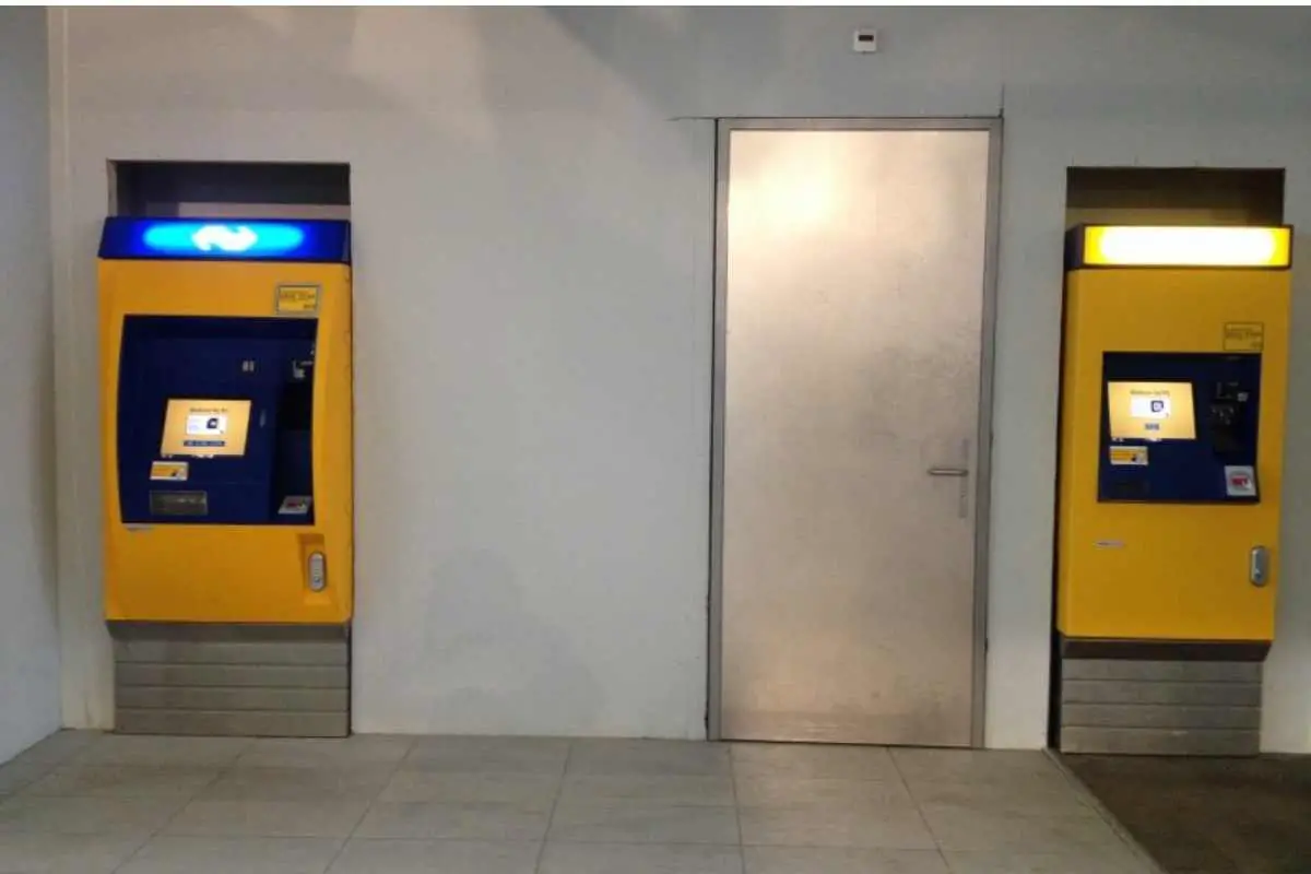 OV ticket dispensers in the Netherlands